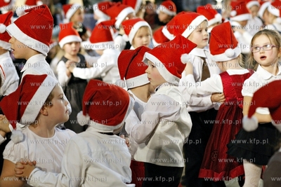 Gimnazjumnr 2 w Zukowie. Konkurs tanca towarzyskiego....