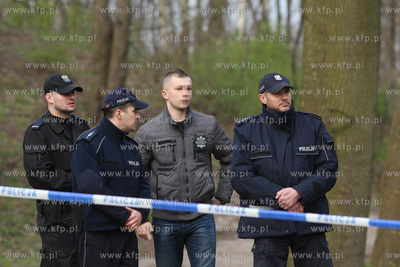 Gdańsk Brzeźno. W parku, niedaleko wejścia na plażę,...