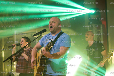 Gdańsk. Sala BHP Stoczni Gdańskiej. Koncert chrześcijańskiego...