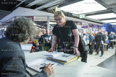 Centrum Handlowe Manhattan. Promocja albumu Fot. Kosycarz...