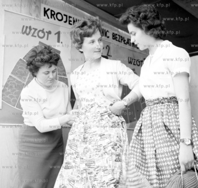 Uslugowy punkt bezplatnego krojenia spodnic w Gdansku....