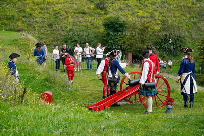Góra Gradowa. Hewelianum. Musztra i pokaz artyleryjski...