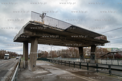 Zaspa. Rozbiórka kładki nad al. Rzeczypospolitej...