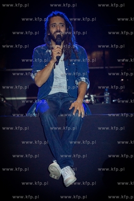 Gdańsk, Targ Węglowy.  Koncert Mesajah i pokaz laserowy...