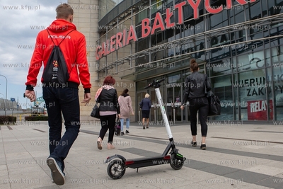 Gdańsk. Hulajnoga elektryczna na minuty. 08.05.2019...
