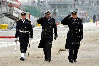 Polska Marynarka Wojenna przejmuje dowodzenie Stalego...