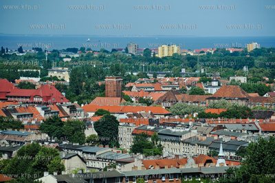 Gdansk. Wrzeszcz. Panorama z szesnastego pietra wiezowca...