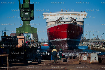 Stocznia Gdansk. Pochylnia B1. Wodowanie promu pasazersko-samochodowego...