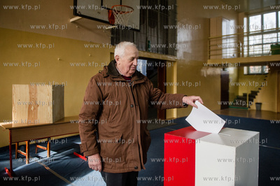 Gdansk. Wrzeszcz. Obwodowa Komisja ds. Wyborow do Rady...