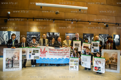 Gdansk. Europejskie Centrum Solidarnosci. Spotkanie...