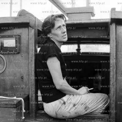 Teresa Remiszewska, żeglarka na pokładzie jachtu...