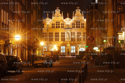 Gdansk noca. Nz Ulica Piwna i Zbrojownia
07.12.2006
Fot....