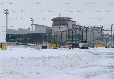 Zima na lotnisku Gdansk Rebiechowo.
10.01.2010
fot....