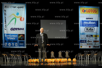 Teatr Muzyczny w Gdyni. Uroczysta gala polaczona z...