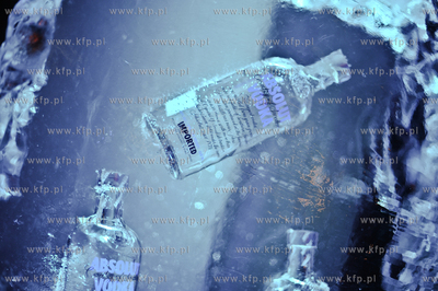 Otwarcie Ice Baru w Cafe Ferber przy ulicy Bohaterow...