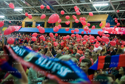 Hala Gryfia w Slupsku. Energa Czarni Slupsk wygrala...