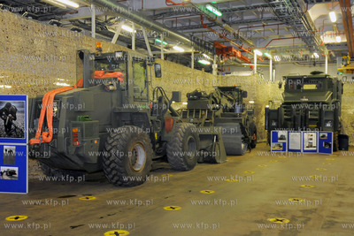 Wspolne cwiczenia okretow i lotnictwa Marynarki Wojennej...