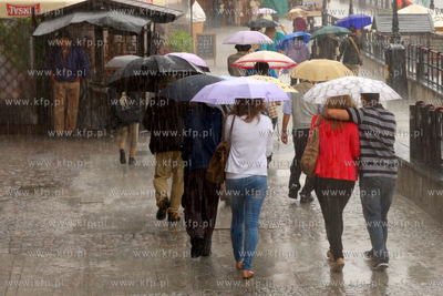 Ulewa ktora przeszla nad Gdanskiem nie pozwolila turystom...