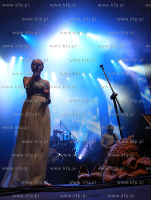 Gdansk Dzwiga Muze 2012. Koncert zespolu SISTARS. 10.08.2012...