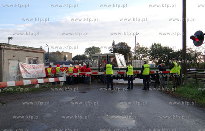 Braniewo. Grupa gornikow ze Slaska zablokowala pociagi...