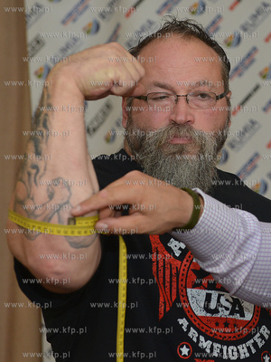 Do Rumi przyjechal wczoraj Alexey Voevoda (Rosja),...