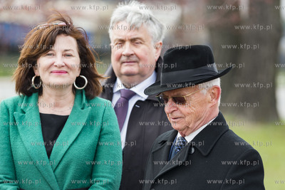 Gdynia. 9. rocznica katastrofy smoleńskiej. Uroczystość...