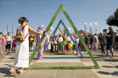 Sopot. Marsz dla zdrowia psychicznego i przejście...