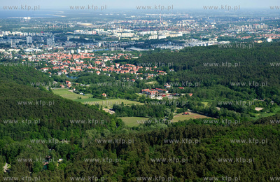 Gdansk Oliwa z lotu ptaka. Dolina Radosci i wzgorza...