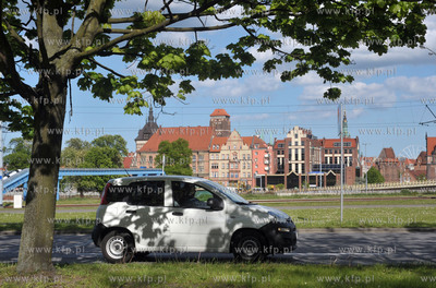 Gdansk. Ul. 3 maja, w glebi panorama Gdanska i  ul....