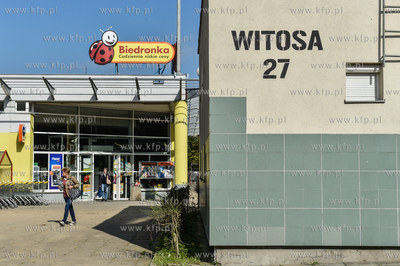 Gdańsk Chełm. Sklep Biedronka na ul. Marcina Dragana...