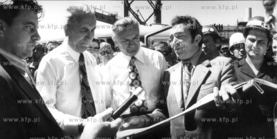 Edward Gierek i premier Piotr Jaroszewicz w Stoczni...
