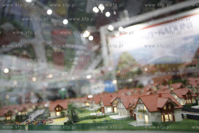 Ergo arena. XV Trojmiejskie Targi Mieszkaniowe. Nz...