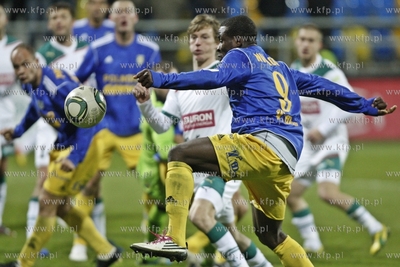 Gdynia. Ćwierćfinał Pucharu Polski w piłce nożnej...