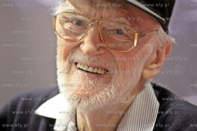 Gdansk. Biblioteka Manhattan. na spotkanie z Franciszkiem...