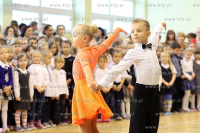 Otwarcie przebudowanych boisk przyszkolnych w szkole...