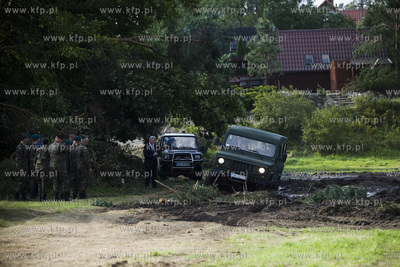Skutki nawałnicy, która z piątku na sobotę przeszła...