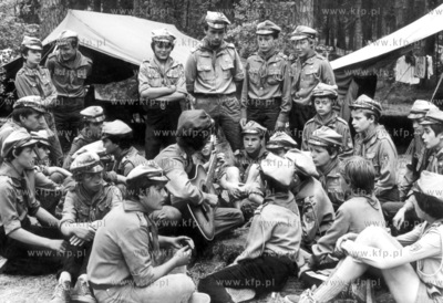 Oboz harcerski na Kaszubach. 07.1982 Fot. Zbigniew...