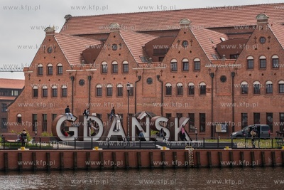 Hiszpańscy turyści w Gdańsku. 26.05.2020 / fot....