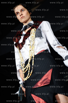 Gdansk, Dlugi Targ. Jarmark Dominikanski. Pokaz mody...