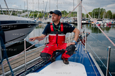 Gdynia. Port Jachtowy. Basen Zaruskiego. Zeglarz Maciej...