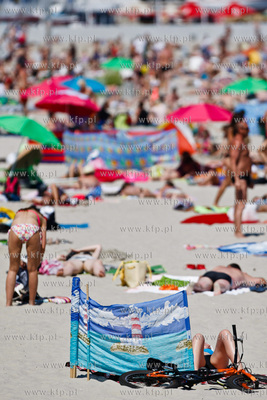 Gdynia. Upalny, sloneczny, wakacyjny dzien na plazy...