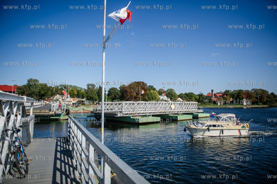 Gdańsk. Wyspa Sobieszewska. Uroczystość wbicia pierwszej...