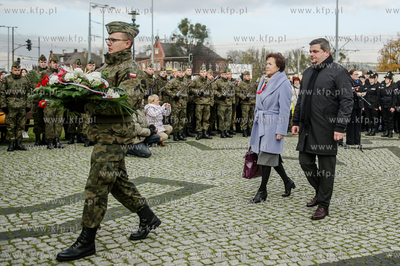 Gdansk. Wrzeszcz. Uroczyste złożenie kwiatów pod...