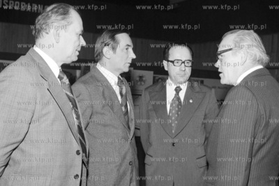 Sekretarz KC PZPR Ryszard Frelek na konferencji sprawozdawczo...