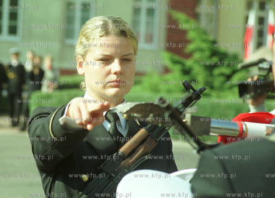 Przysiega w Akademii Marynarki Wojennej w Gdyni.
28.09.2001
fot....