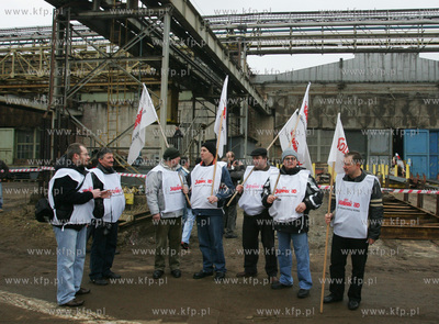 Stocznia Szczecinska Nowa. Podczas wodowania statku...