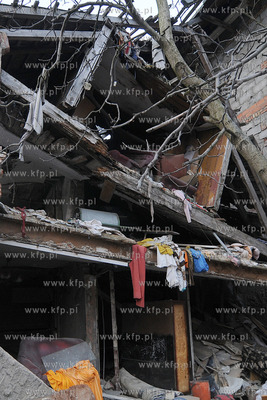 Wybuch butli z gazem w domku jednorodzinnym przy ul....