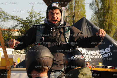 Mlode Miasto w Gdansku. Zawody Diverse Crane Boogie...