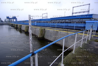 Zapora wodna na rzece Wisle we Wloclawku.
02.10.2007
Fot....