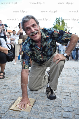 Uroczyste odsloniecie dloni artystow widowiska jazzowego...